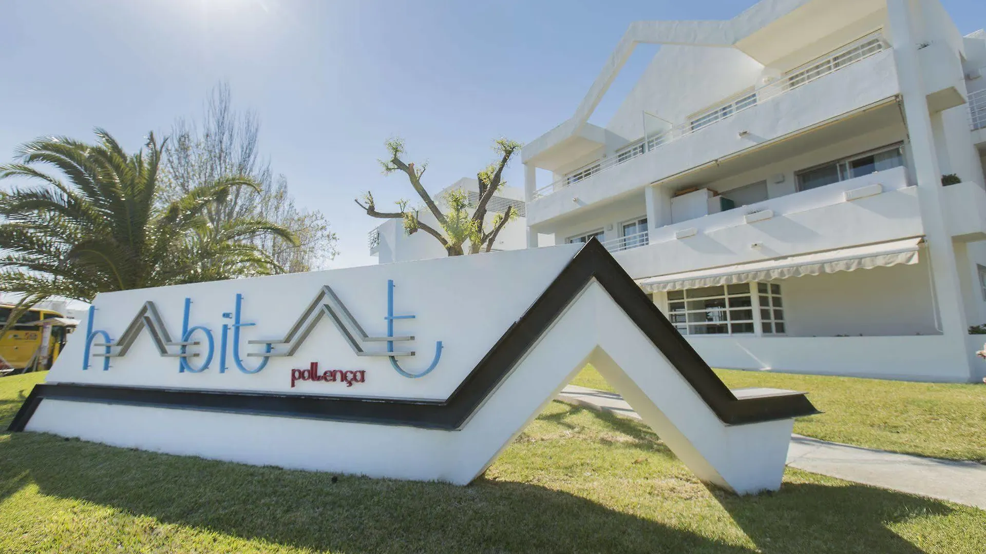Apartamentos Habitat Port de Pollença 0*,
